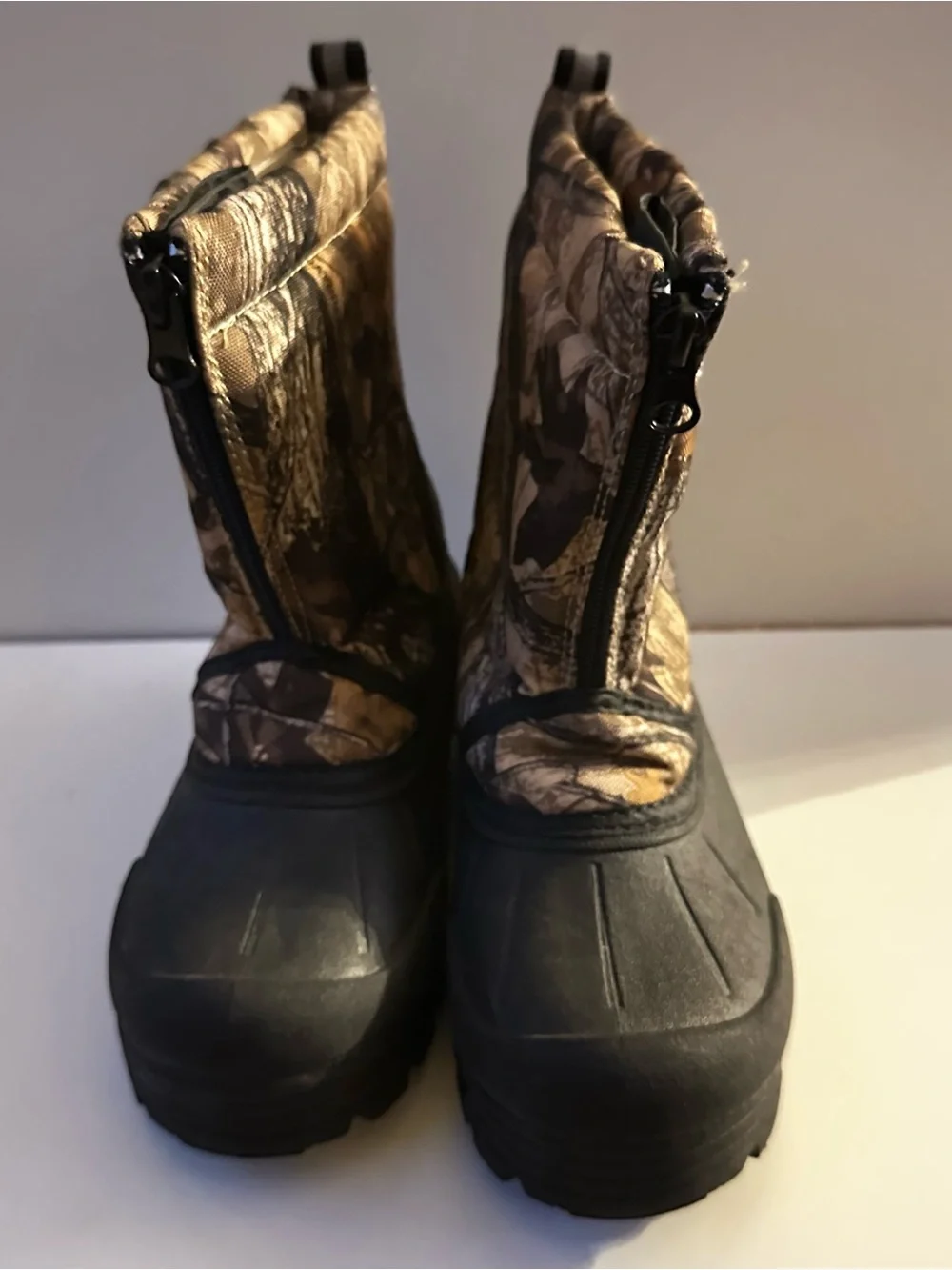 Northside Youth Size 2 Camo Winter Boots Front Zip Insulated Hunting Waterproof